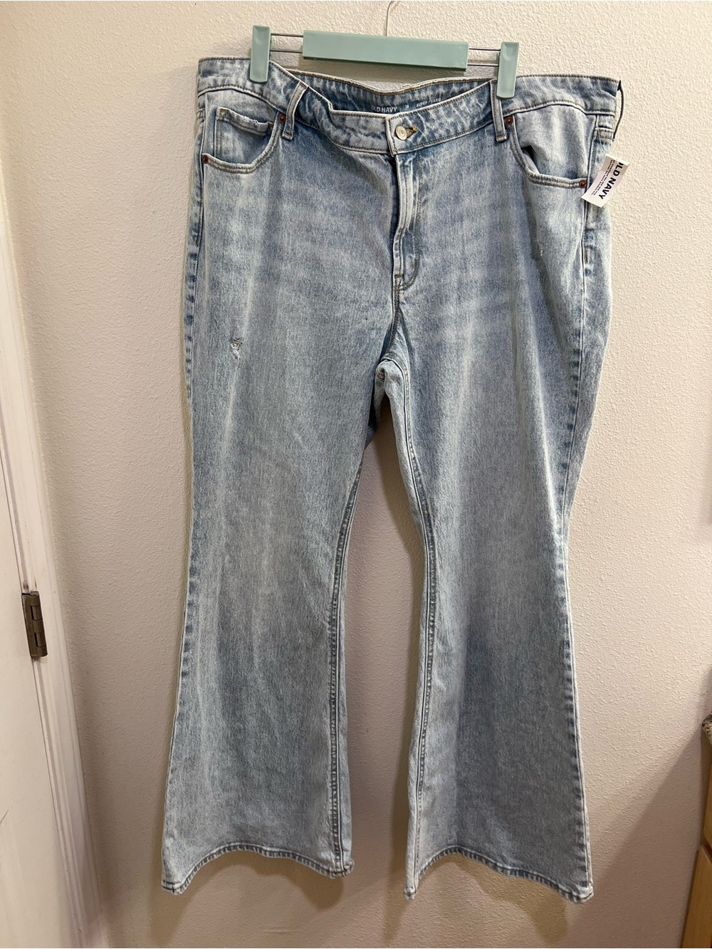 NWT Old Navy Super Flare Jeans Size 18